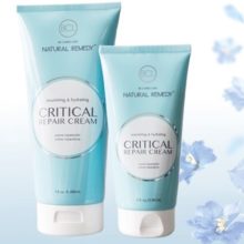 Zeg vaarwel tegen een extreme droge huid! BCL Natural Critical Repair Cream hydrateert de huid diep met geconcentreerde natuurlijke ingrediënten. Perfect voor het hele lichaam daar waar de huid net dat beetje extra verzorging nodig heeft.