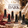 🖤 G’lac IT'S GETTING DARK COLLECTION – 6 x 8 mlDark shades. Bold vibes. Endless elegance. 🍂Ontdek zes onweerstaanbare herfst- en winterkleuren! Van warm terracotta en luxueus bordeauxrood tot diepe bruin- en mysterieuze groentinten.✨ De collectie bevat:🤎 Dusty Kiss – Nr. 67❤️ Burnt Desire – Nr. 68🍯 Caramel – Nr. 69☕ Dirty Chai – Nr. 70🫒 Dark Olive – Nr. 71🌲 Deep Forest – Nr. 72💅 6 professionele gellakken van 8 ml✨ TPO-free | HEMA-free | Di-HEMA-free🖤 Eén collectie. Zes prachtige kleuren. Eindeloos combineren!